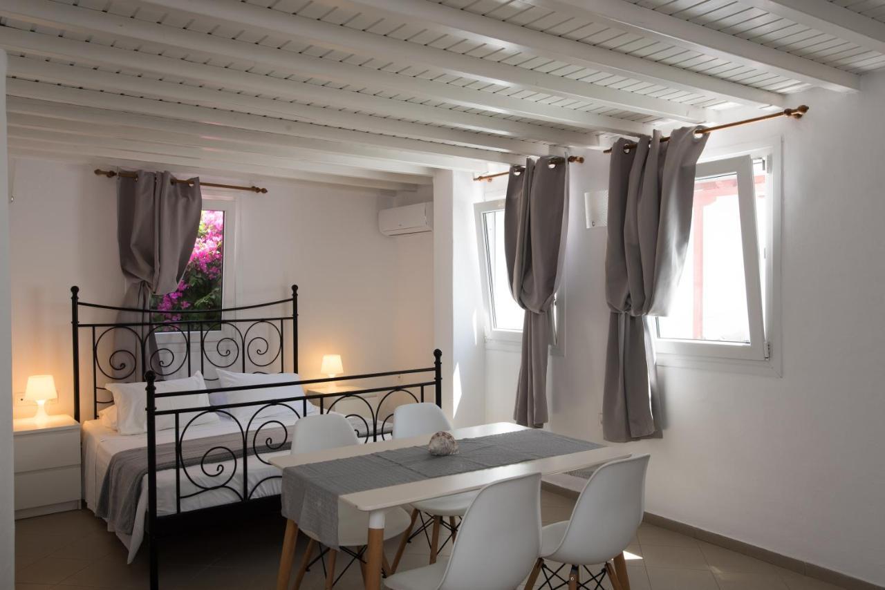 Lirous Studios Mykonos Town Extérieur photo
