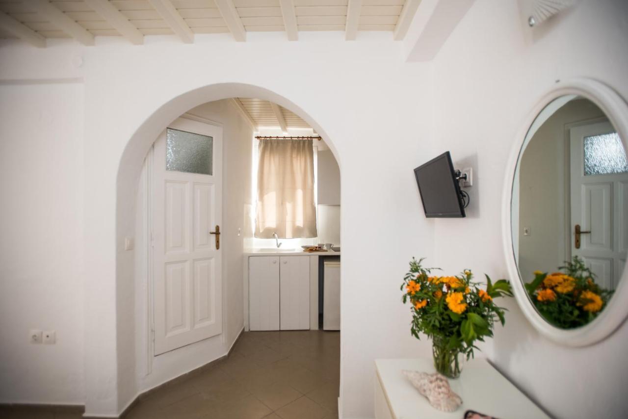 Lirous Studios Mykonos Town Extérieur photo