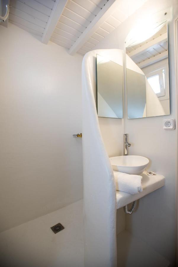 Lirous Studios Mykonos Town Extérieur photo
