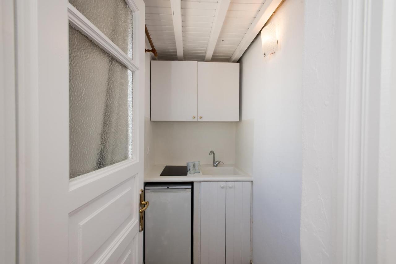 Lirous Studios Mykonos Town Extérieur photo